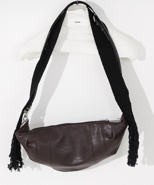 [알렌느] BROWN eco leather tassle cross bag(NA006)