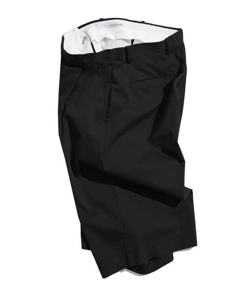[인템포무드] One Tuck Cotton Bermuda Pants_Black